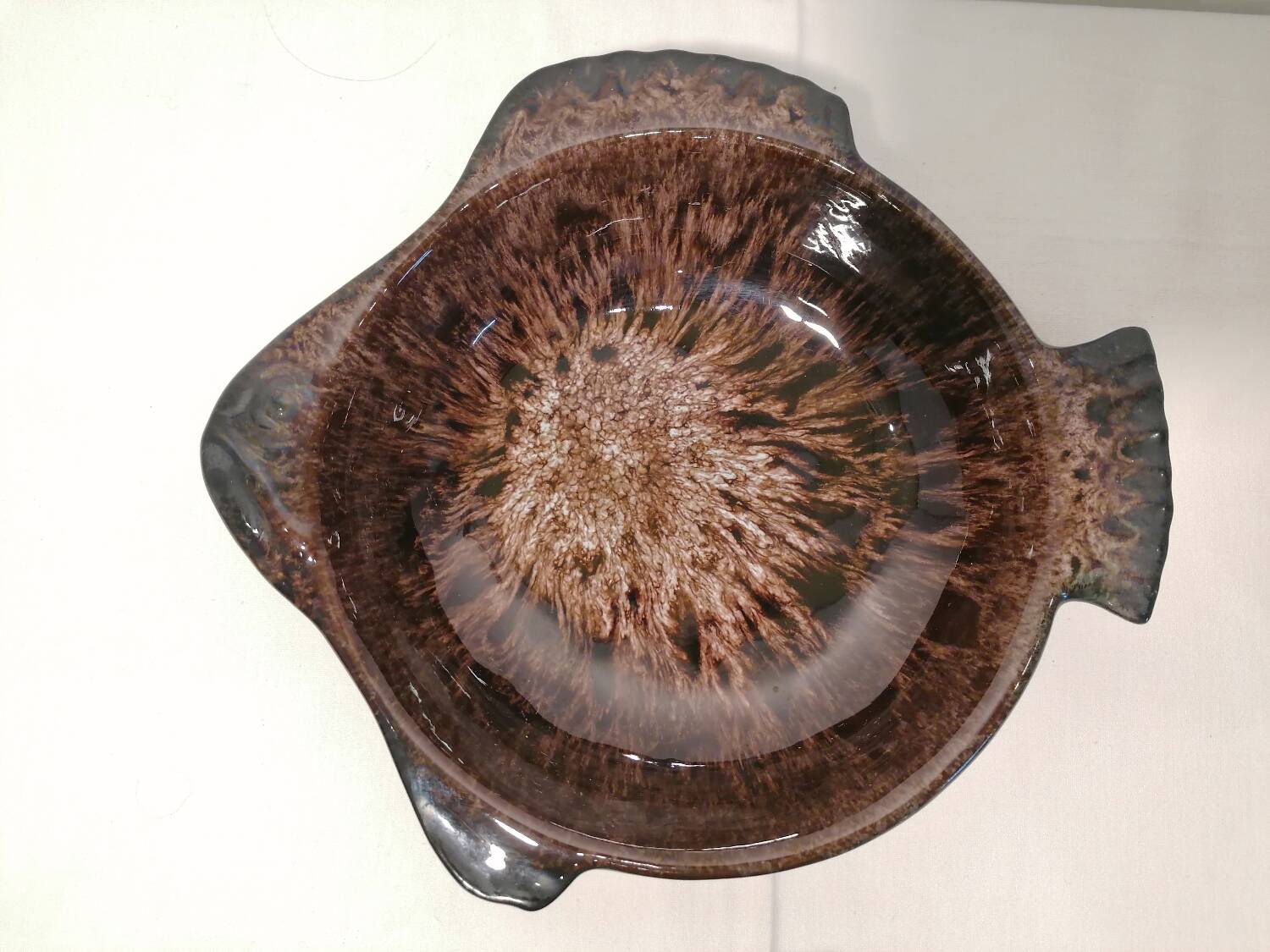 Set of 7 fish-shaped plates signed MARIUS GIUGE circa 1970