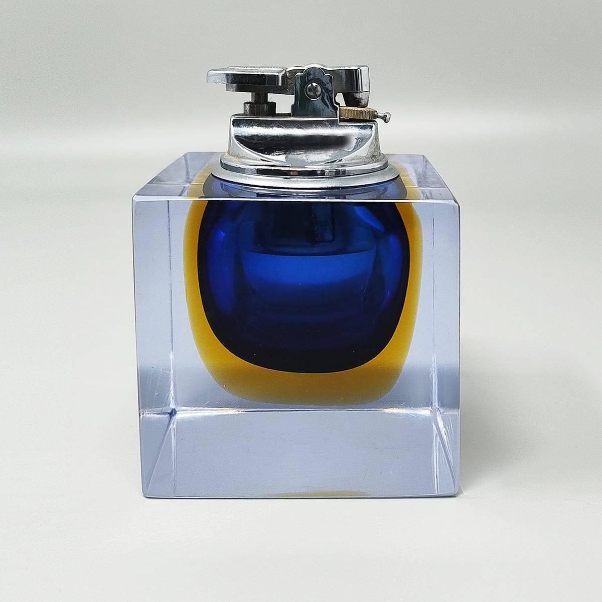 Briquet de table bleu des années 1960 en verre de Murano Sommerso par Flavio Poli