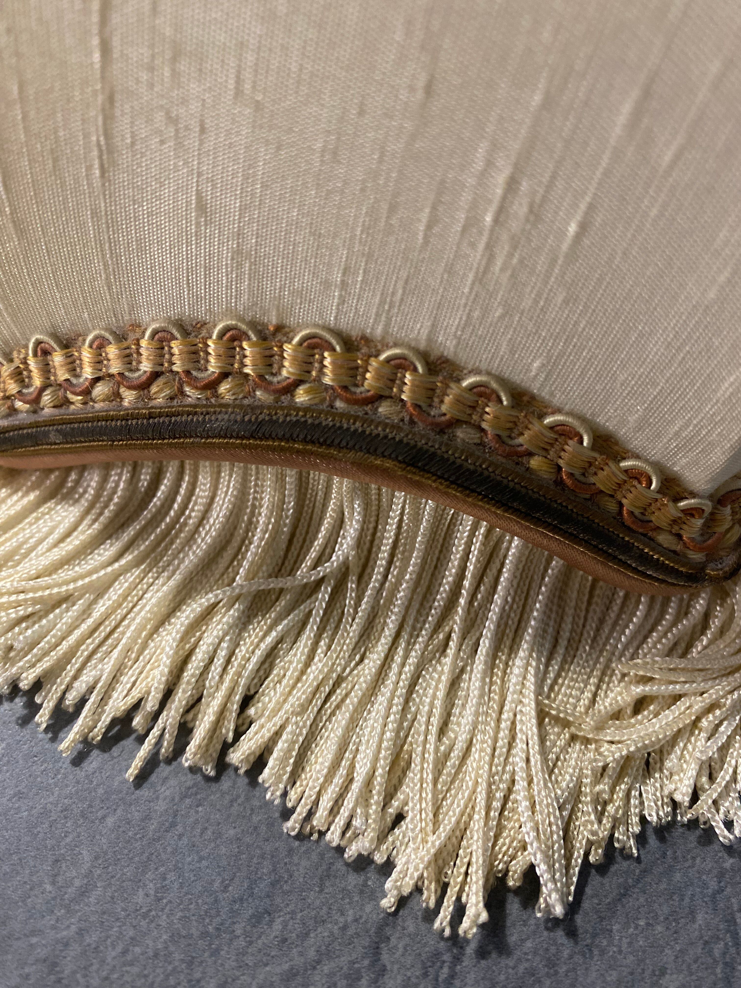 Vintage fringed lampshade – Pagoda style – Impeccable condition