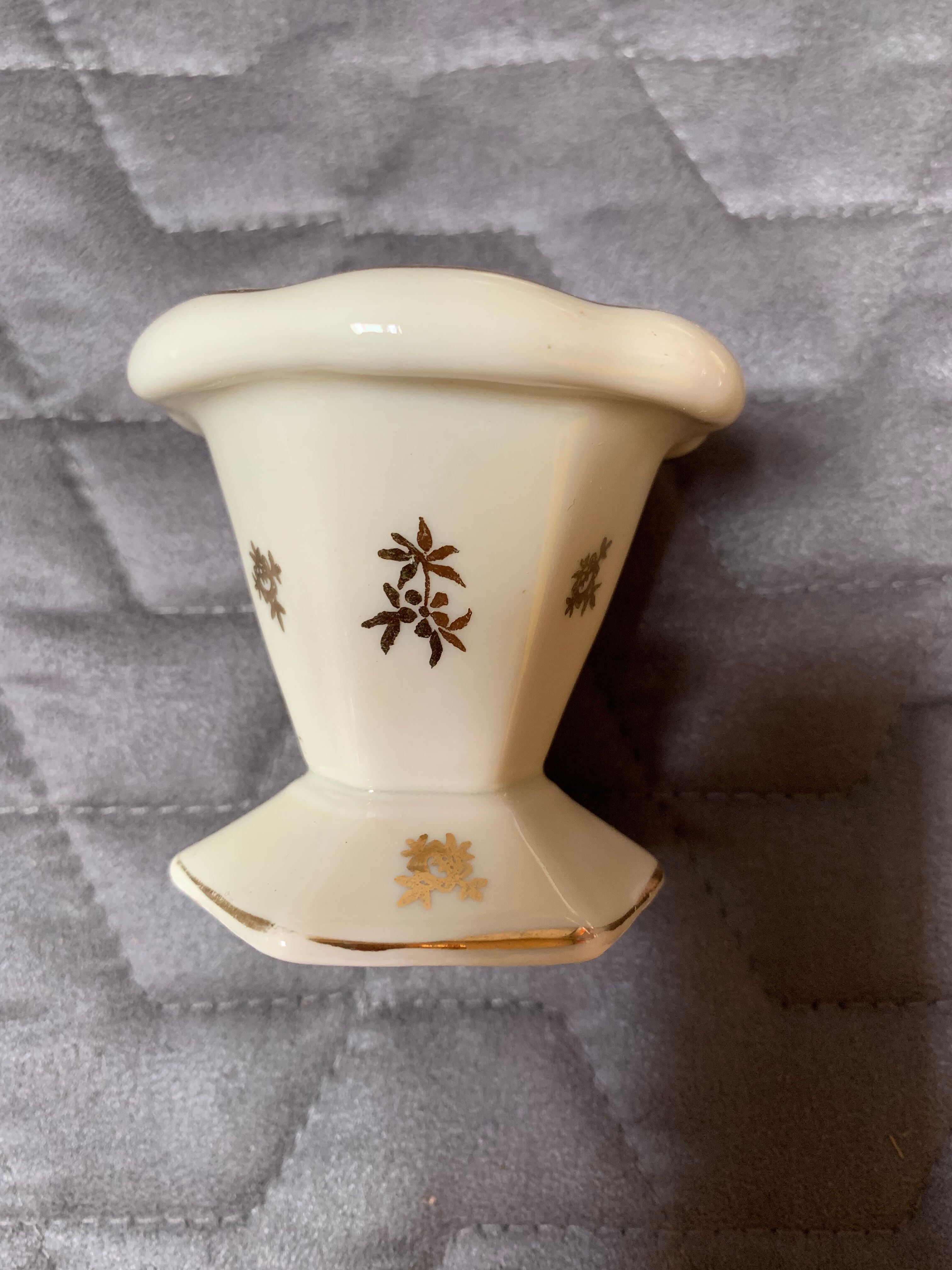 Porcelain shells