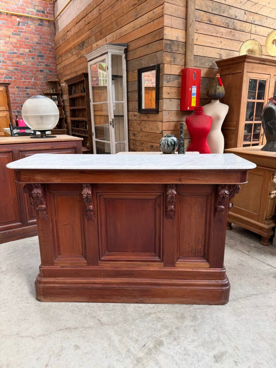 1950s bar counter