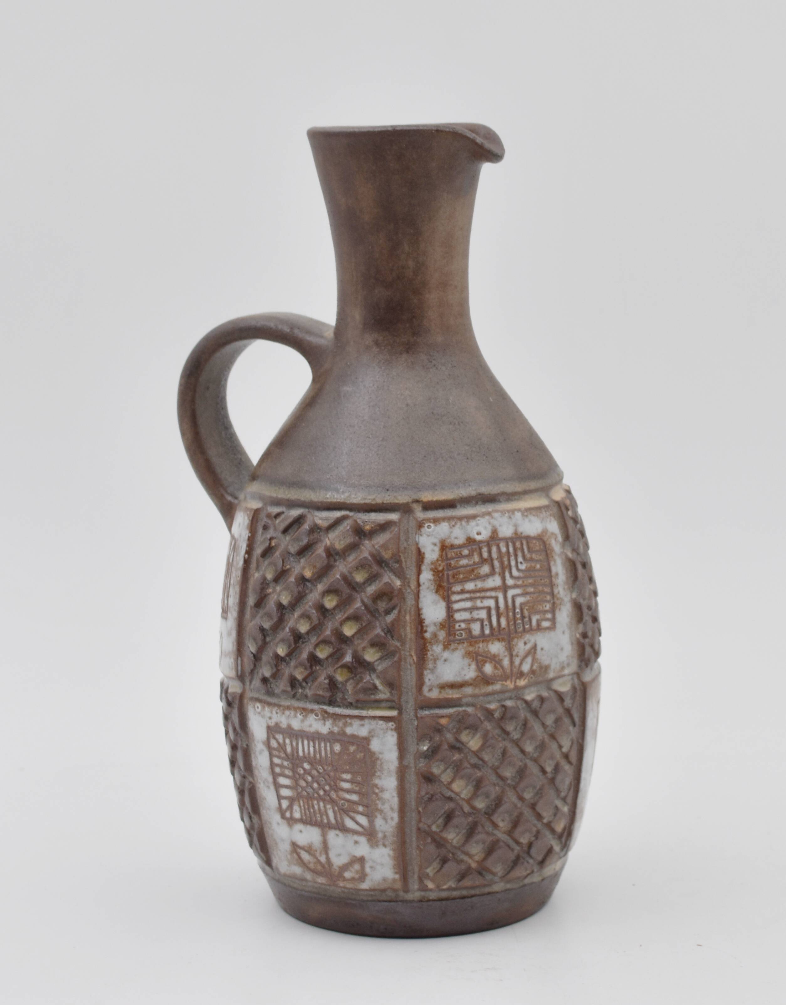 Pitcher Alexandre Kostanda Vallauris