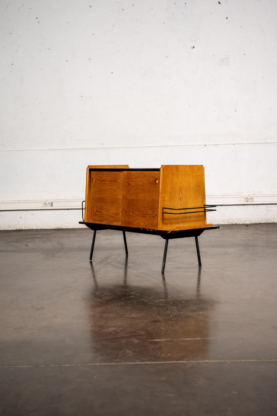 Storage furniture for vinyl records