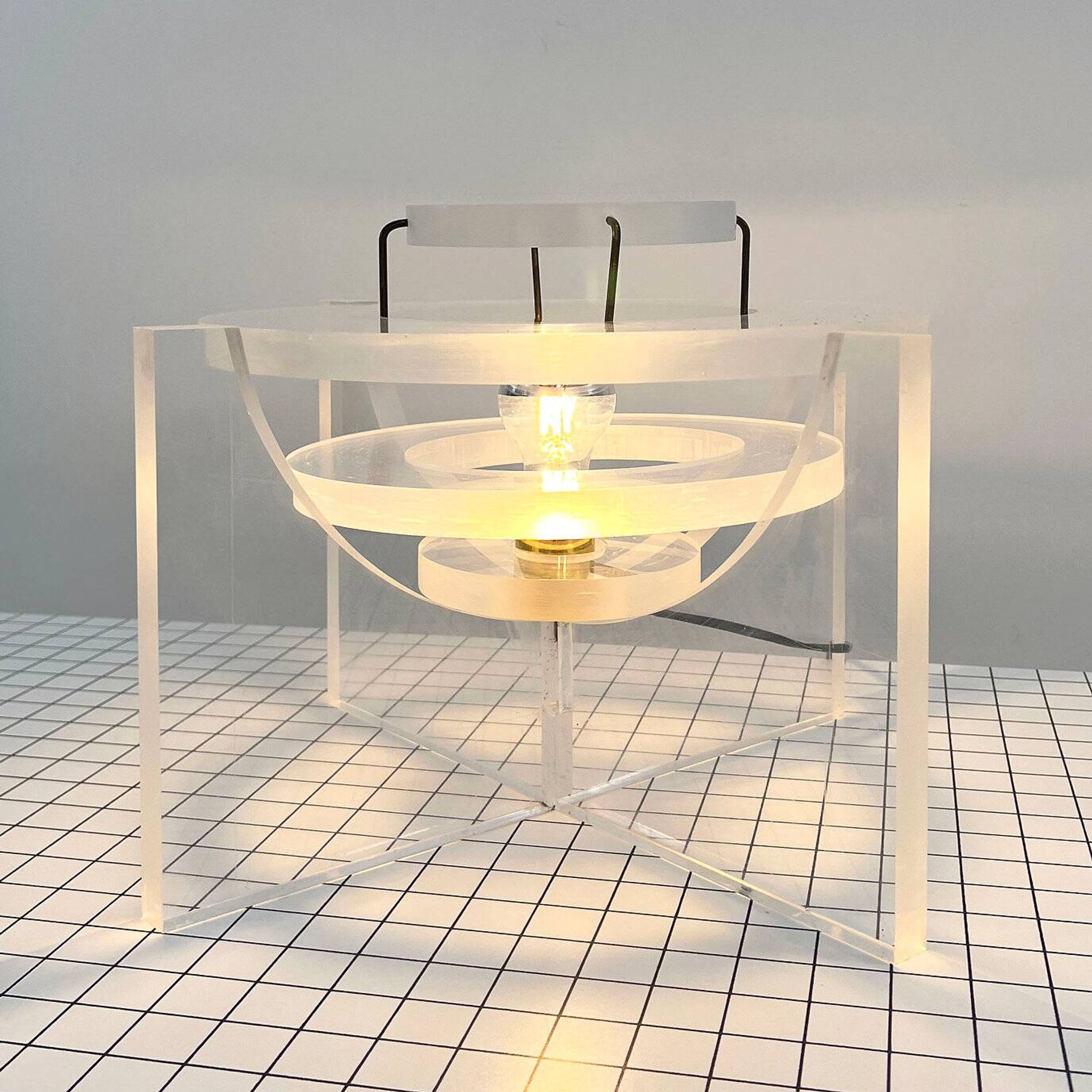 Lampe / Sculpture Italienne en Plexiglas, 1980