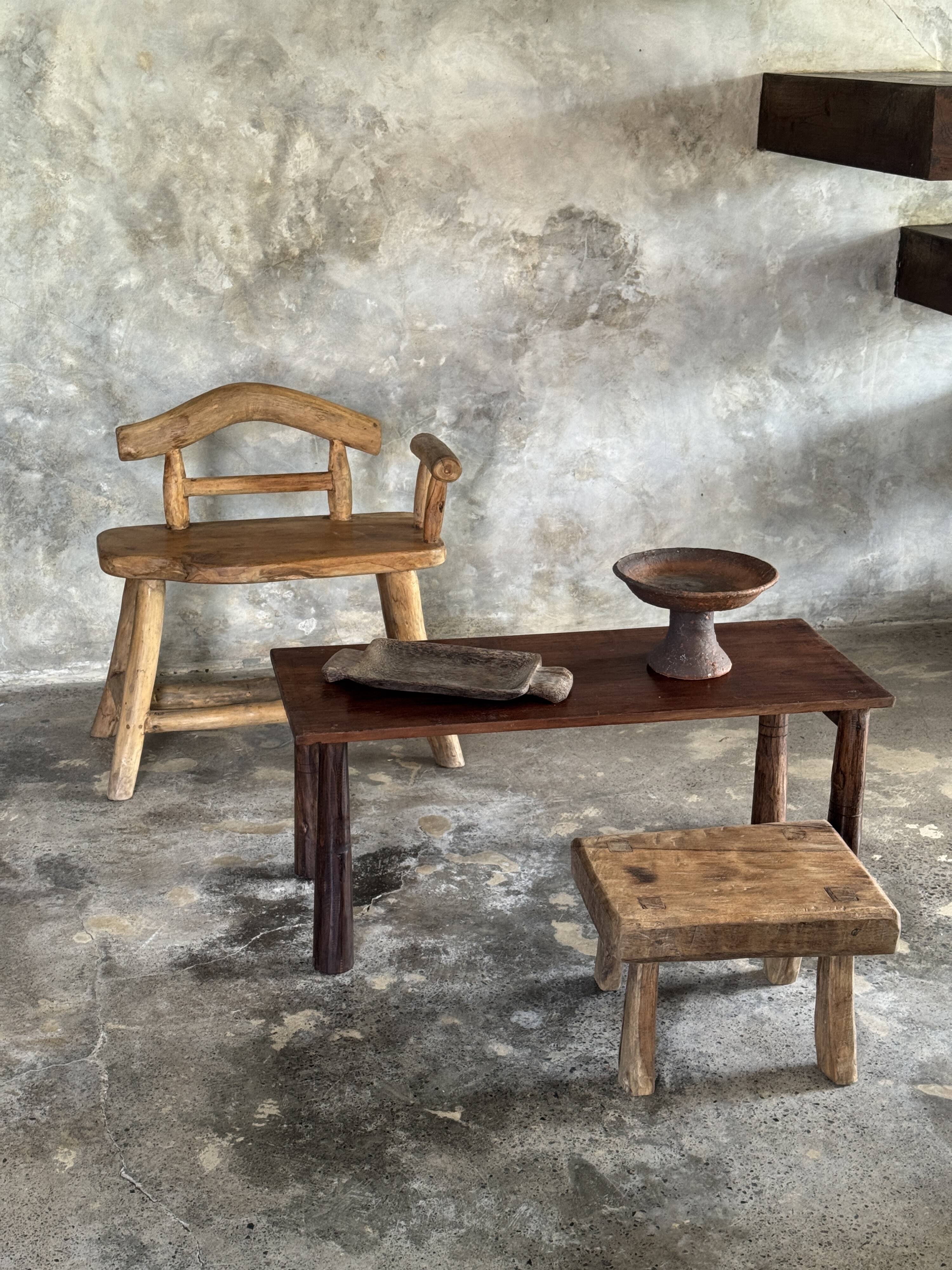 Small brutalist bench with backrest and armrests in Asian blonde teak H67 L6