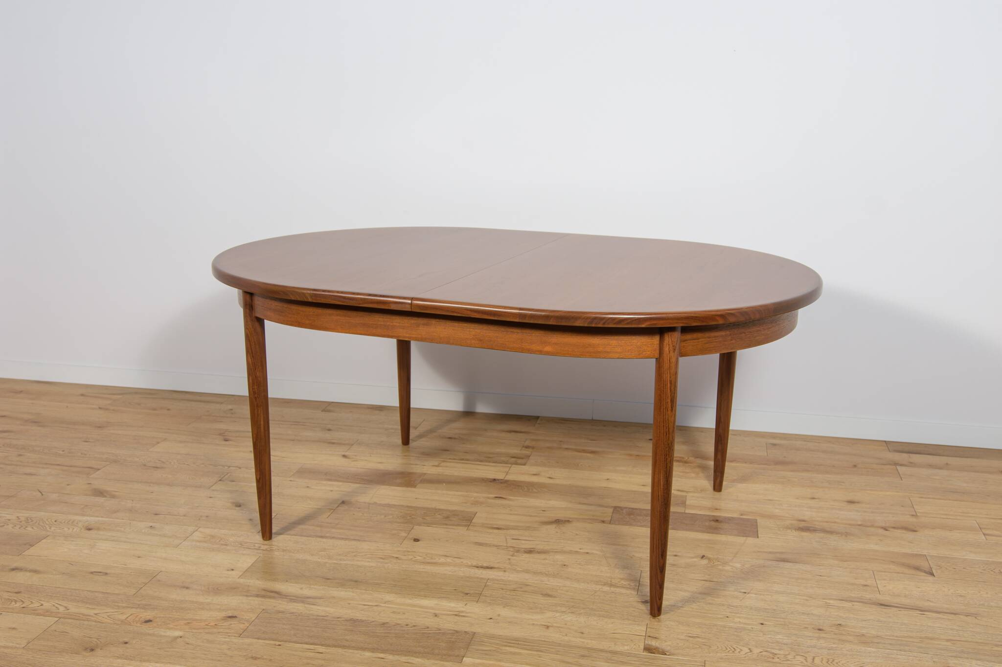 Mid-century modern teak oval dining table from G-Plan, United Kingdom, 1960s