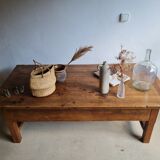Vintage firm-minded coffee table
