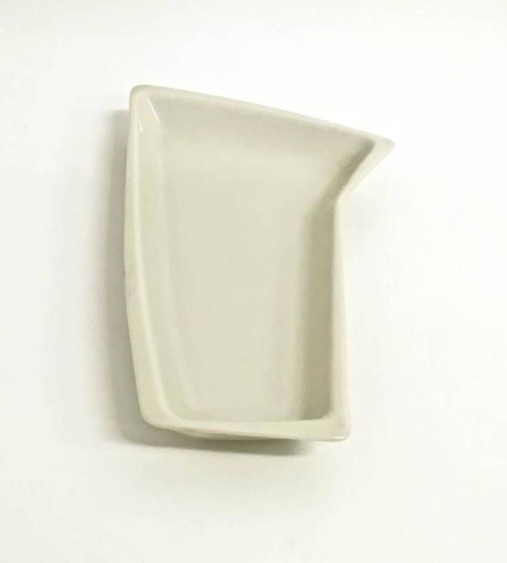 Vintage White Lacquered Ceramic Ashtray -Vide Poche by Antonia Campi for Verbano
