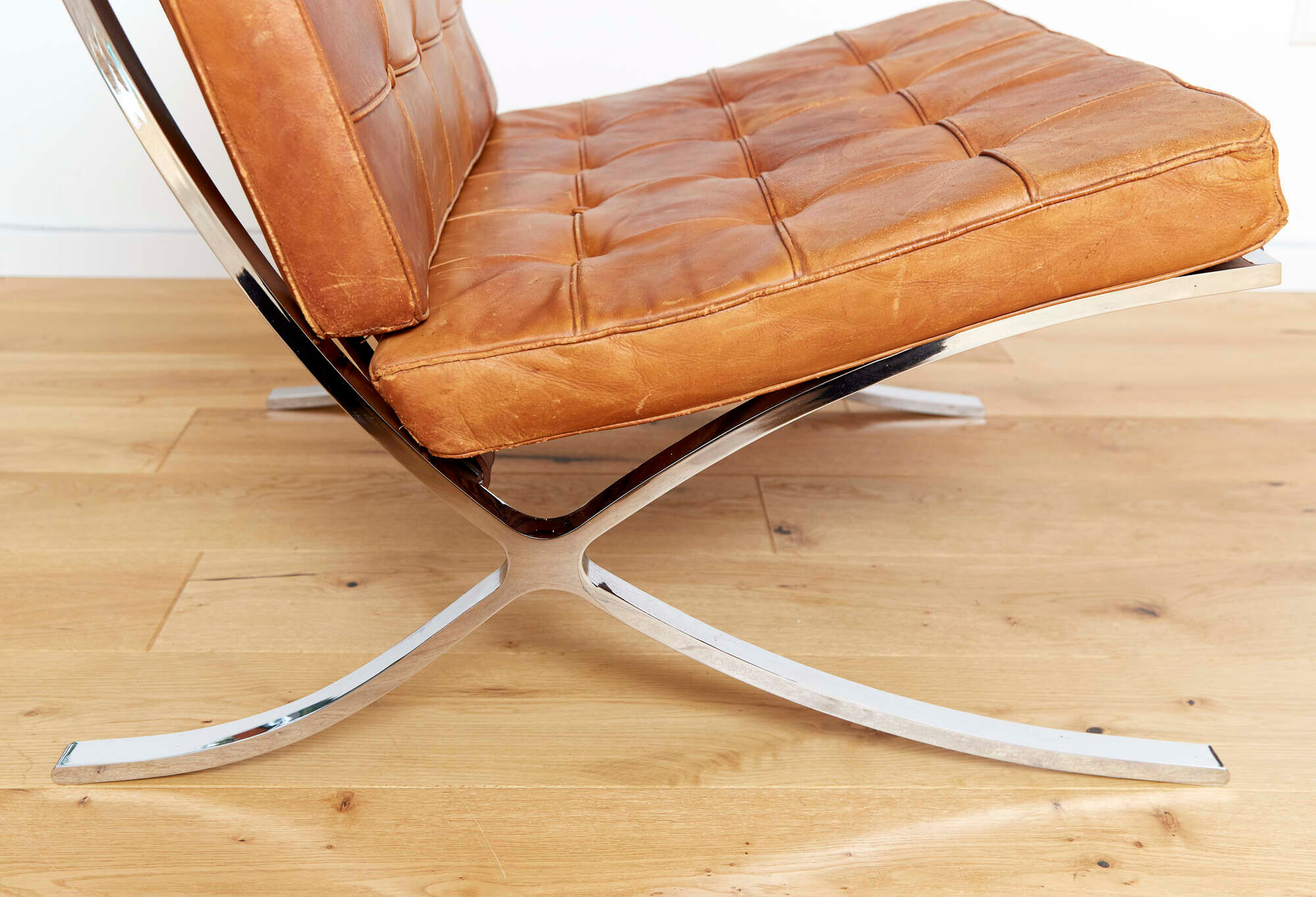 Ludwig Mies van der Rohe MR90 Barcelona armchair