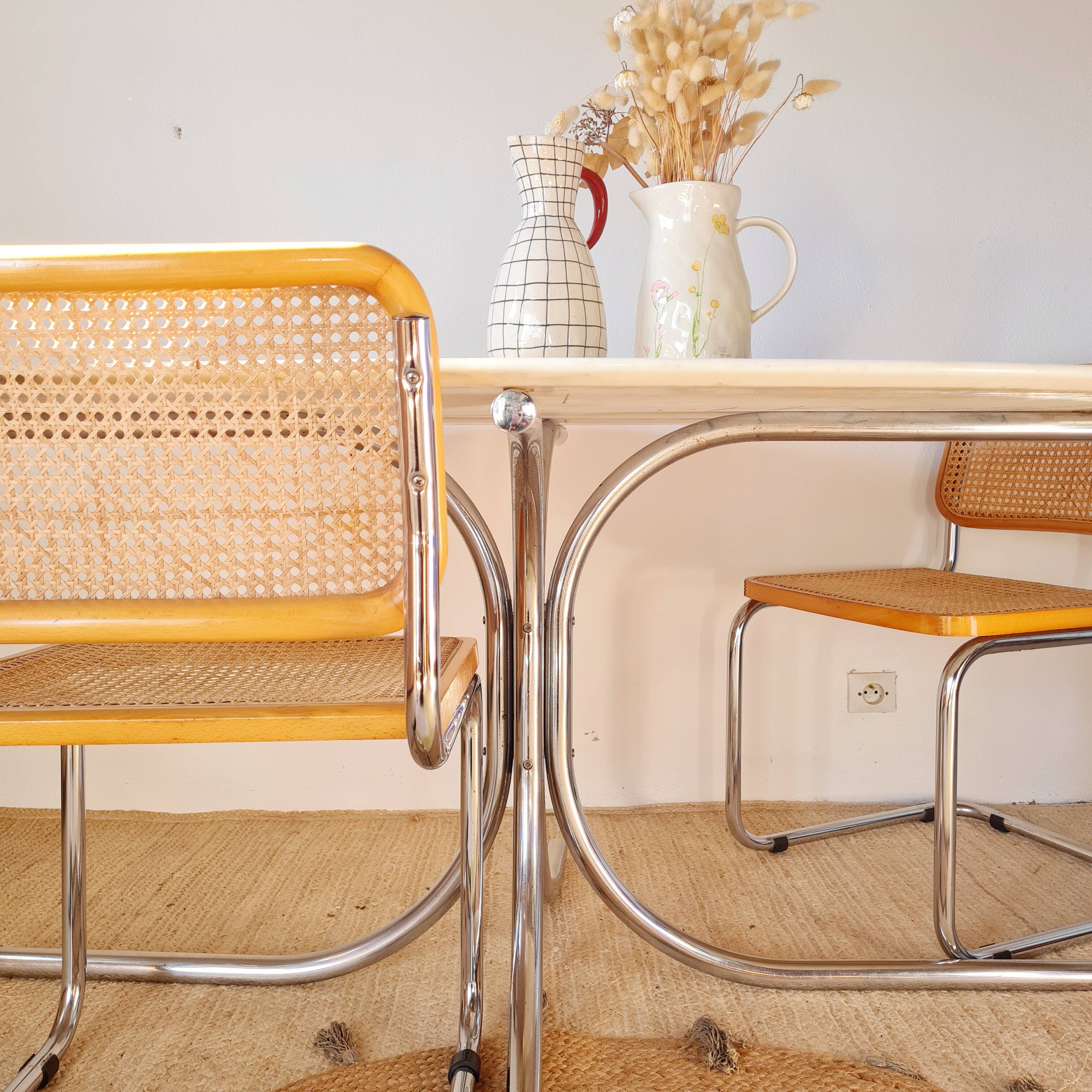 Oval marble and chrome table by Roche Bobois from the 1970s.