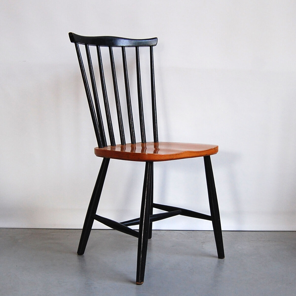 Suite of 5 Belgian vintage chairs with bars