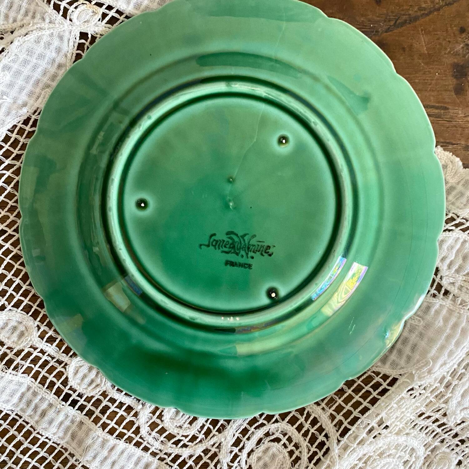 Assiettes à dessert en barbotine Sarreguemines 