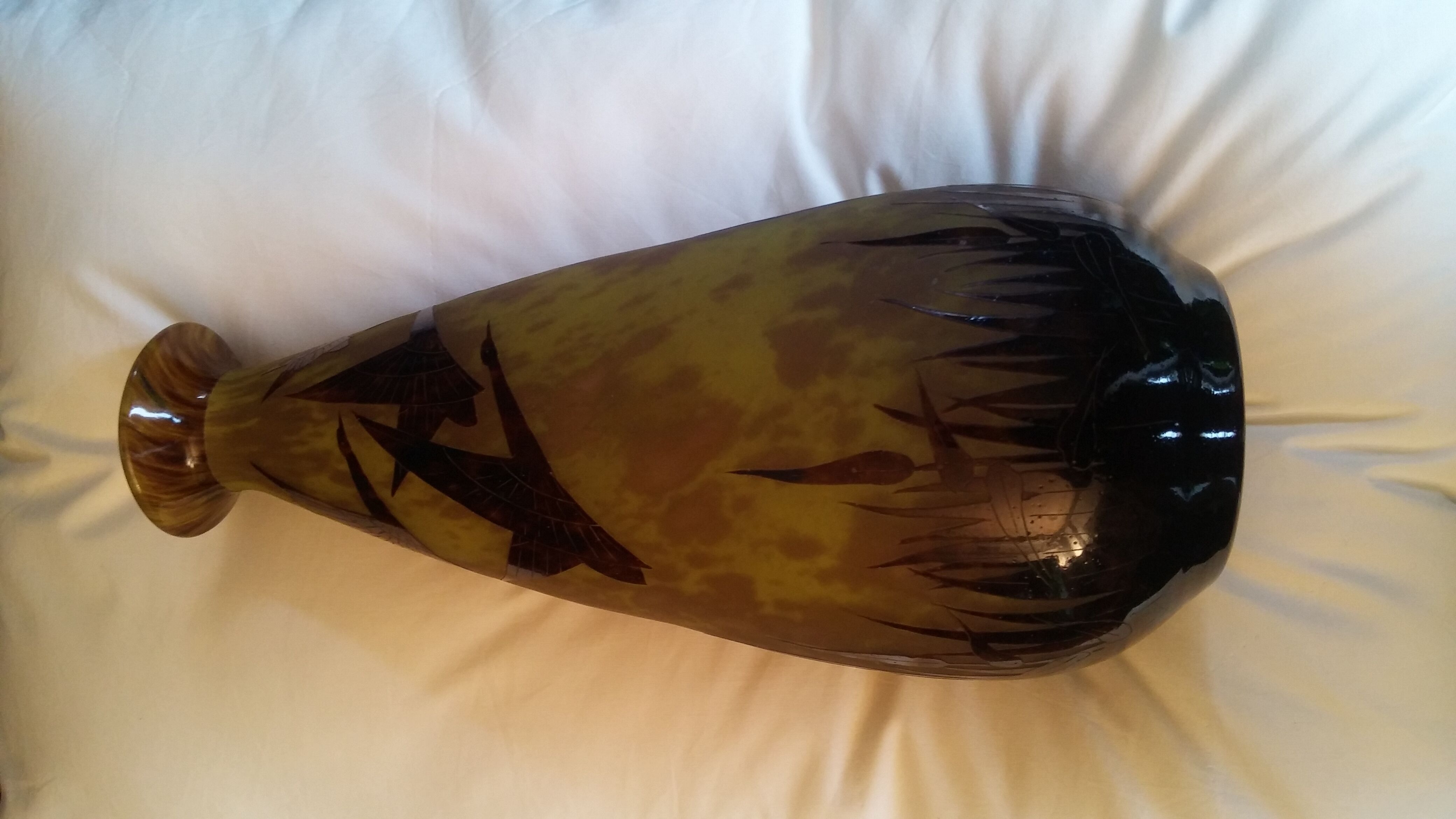 Vase sign C. Scheinder