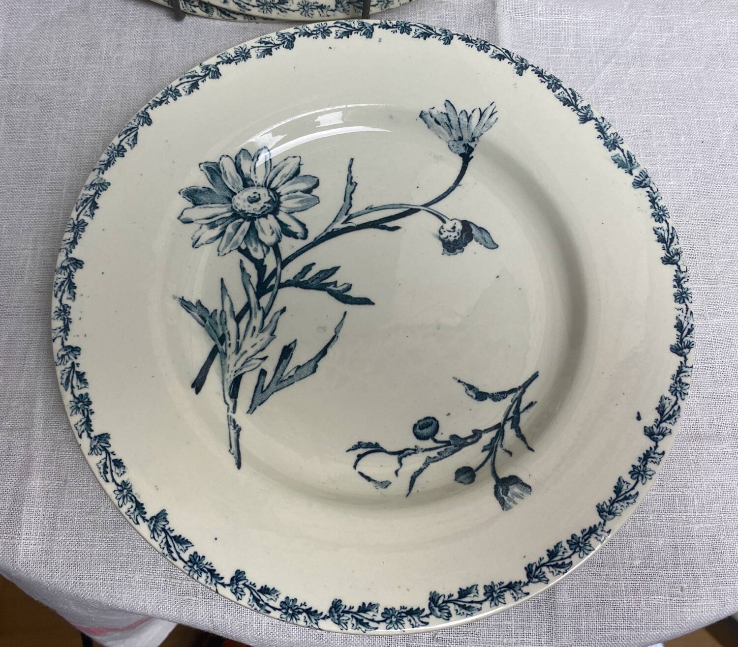 Dessert plate in iron clay model Marguerite KetG Luneville