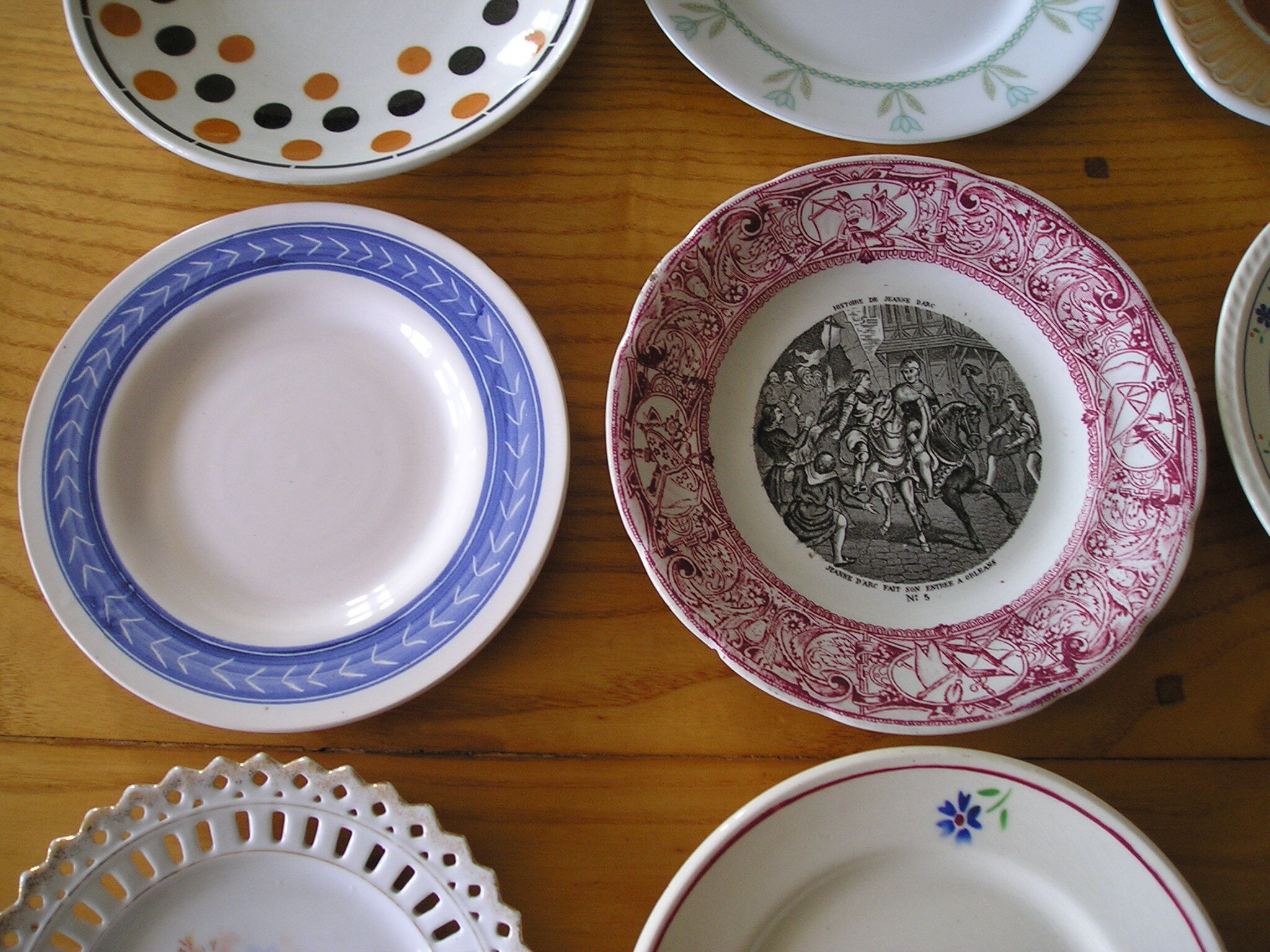 Set of 12 different dessert plates
