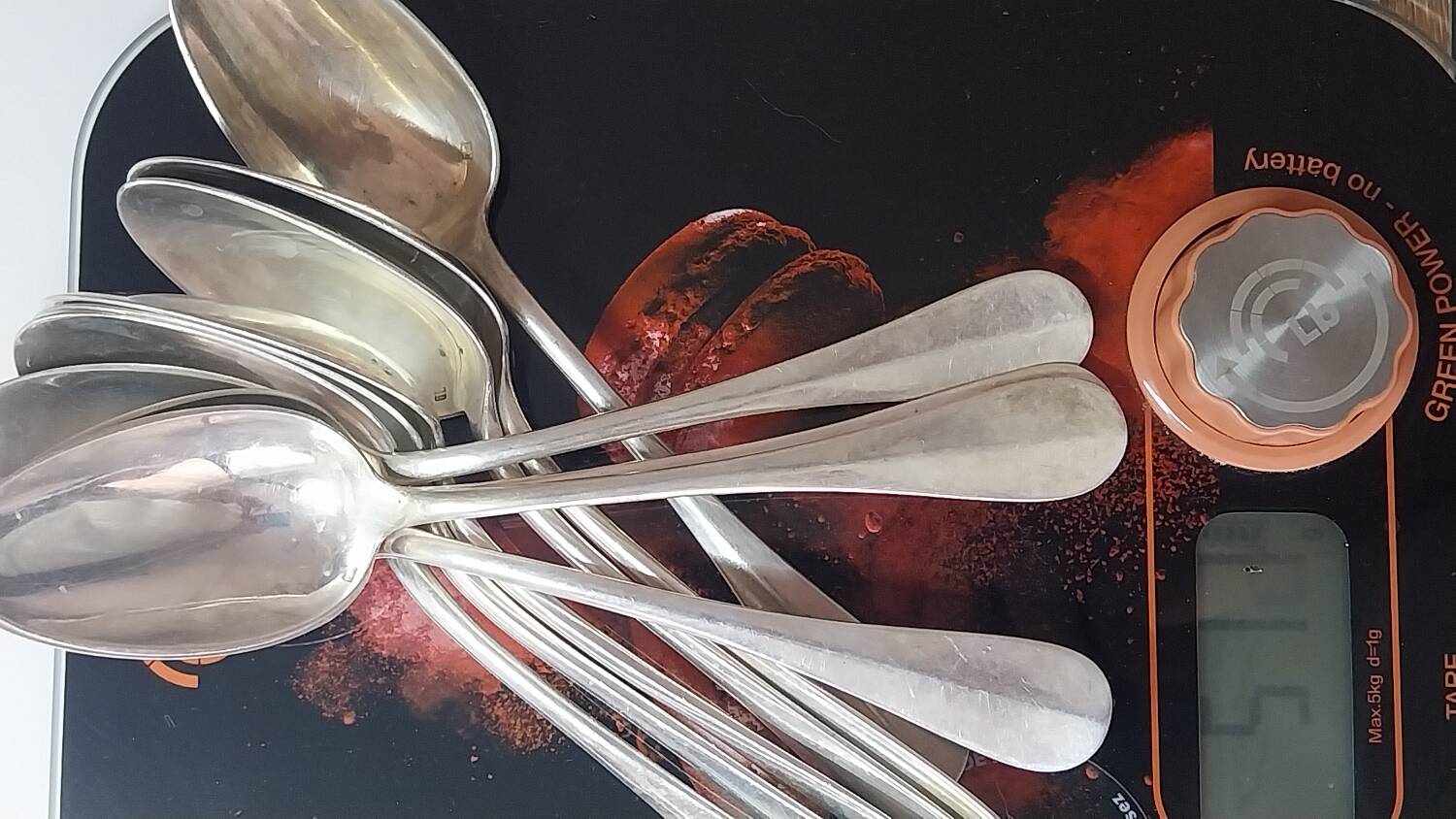 10 dessert spoons White Silver Metal