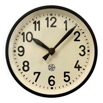 Horloge Murale Industrielle Noire de Chronotechna, 1950s