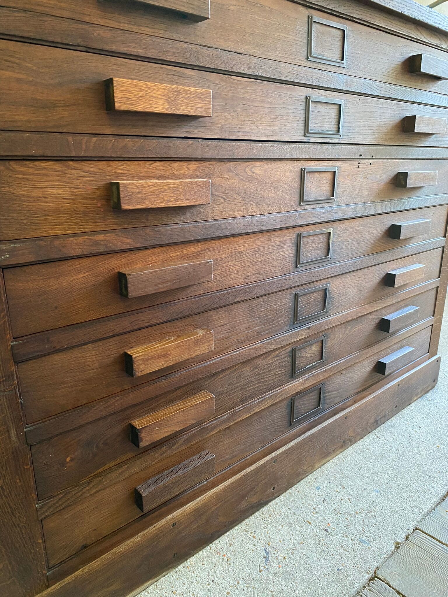 Craft furniture with vintage architect plans in solid oak