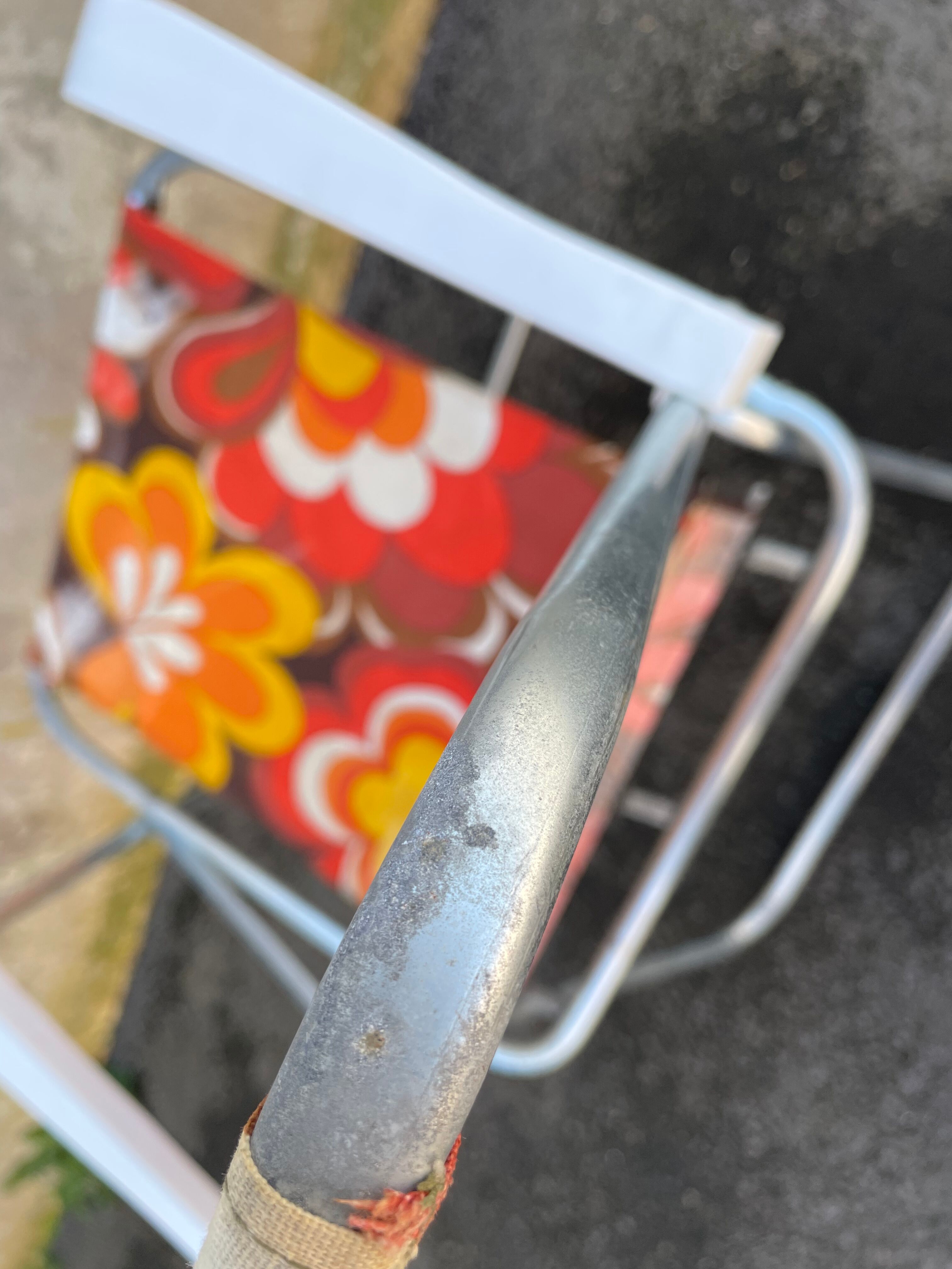 Foldable camping chair