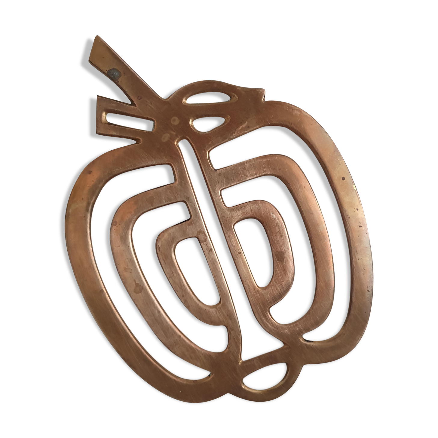 Underbrass apple dish