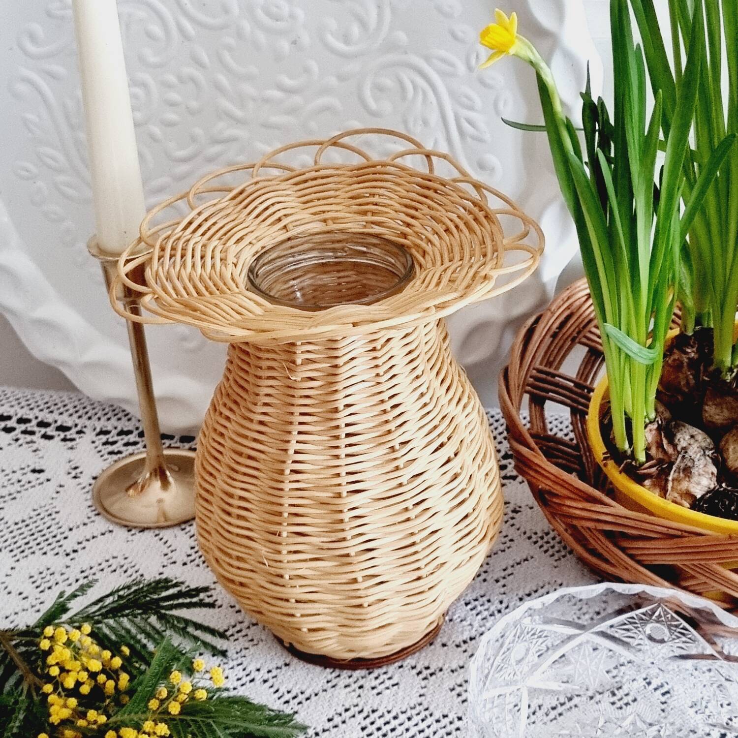 Flower-shaped wicker and glass vase