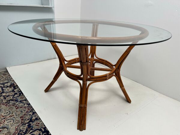 Table à manger en rotin plateau en verre vintage