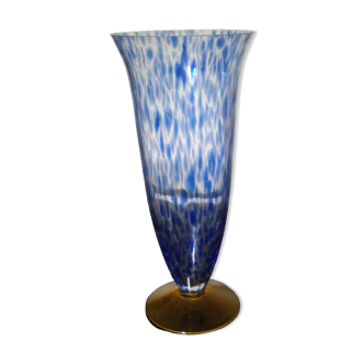 Glass raindrop vase