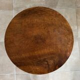 19th century tripod pedestal table in walnut Diam: 49cm