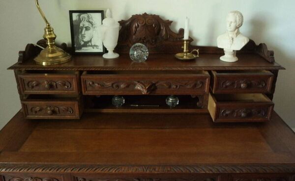 Bureau à caisse et gradin en chêne néo-Renaissance
