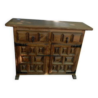small Spanish buffet stamped