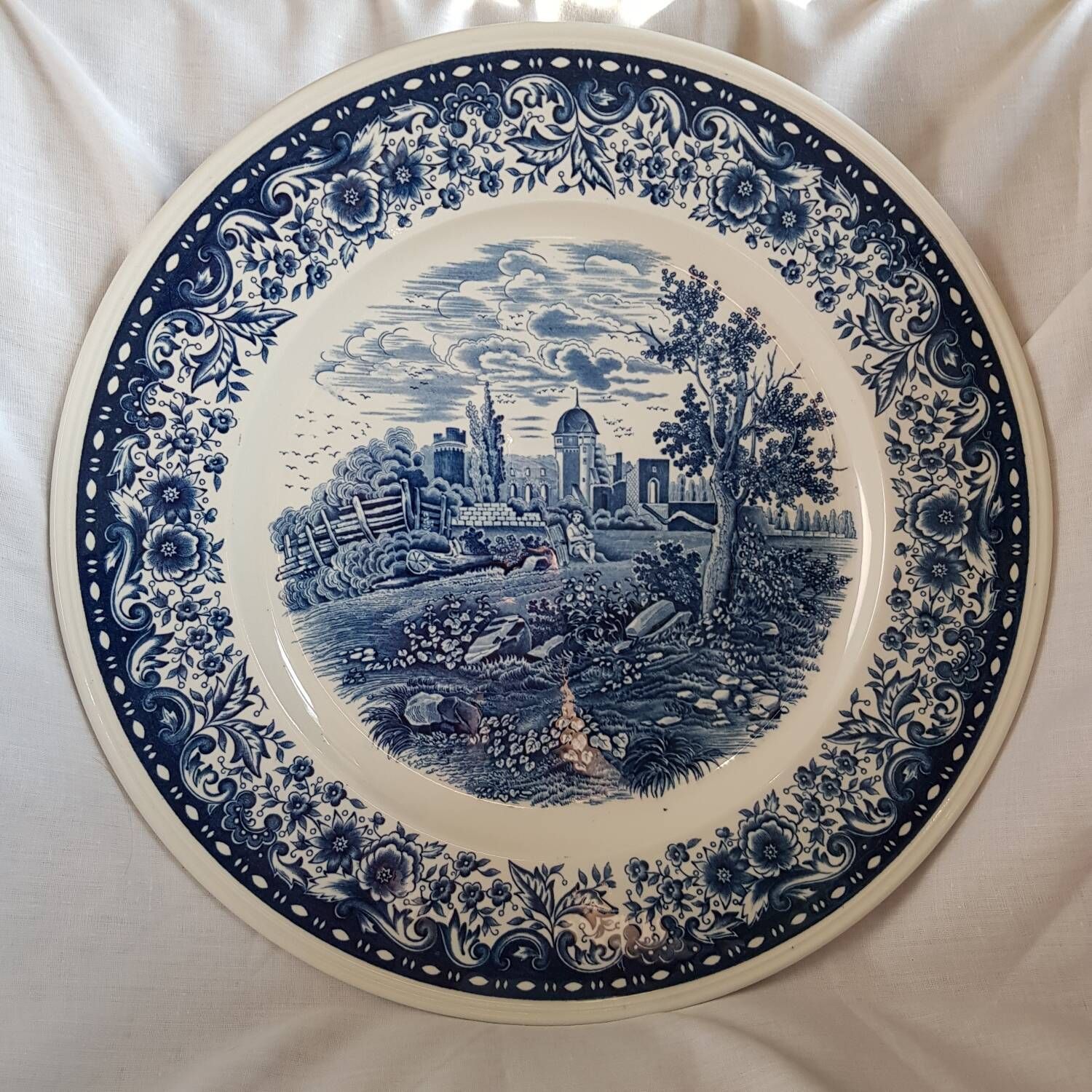 Grand plat de service rond en porcelaine Château Bleu de Villeroy & Boch