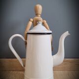 White enamelled coffee maker