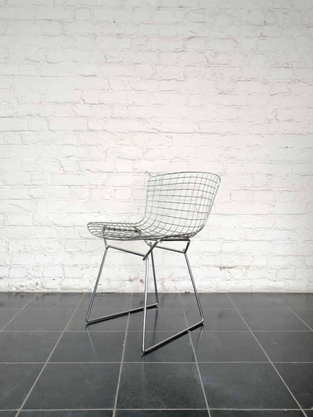 Harry Bertoia sidechair chrome