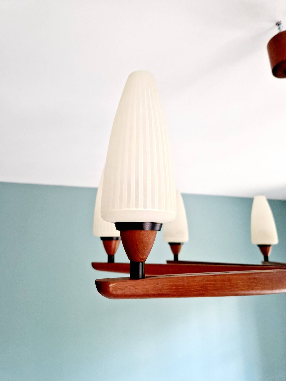 Large Scandinavian teak chandelier, Uno & Östen Kristiansson, 1960