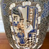 Pair of  chinese vases