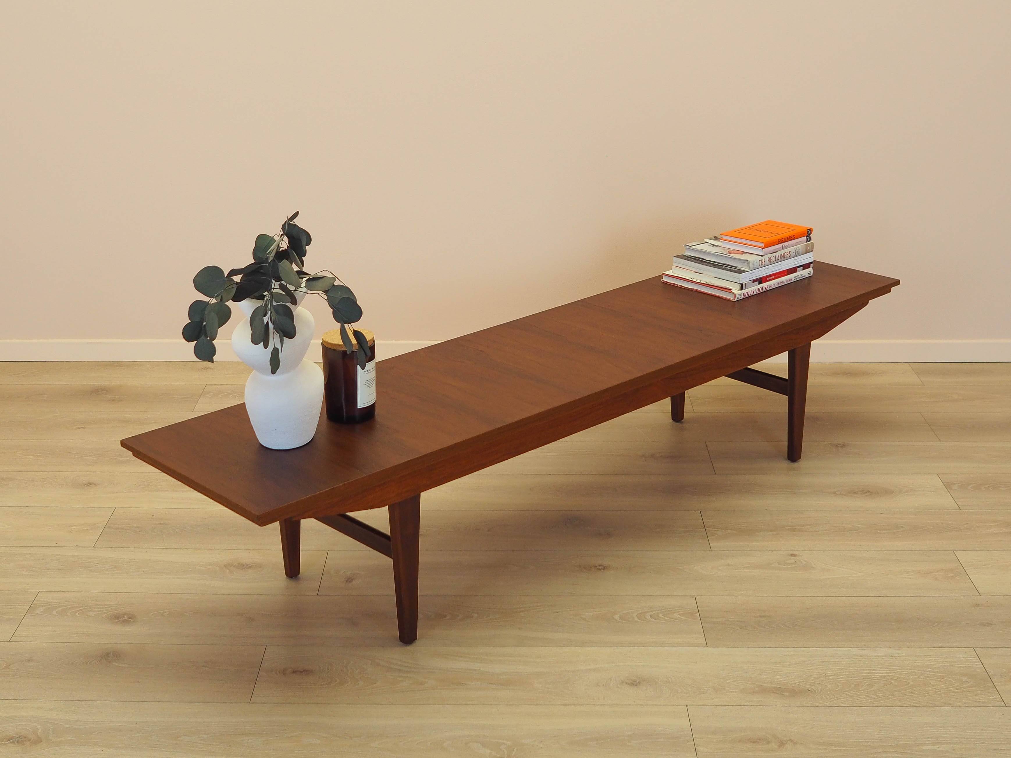 Meuble bas en teck, design danois, années 1970, fabriqué au Danemark
