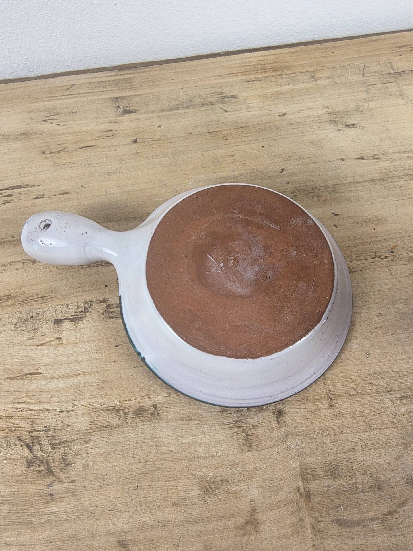 Cup on a stand and frying pan manufacture Le Brescon (Vallauris)