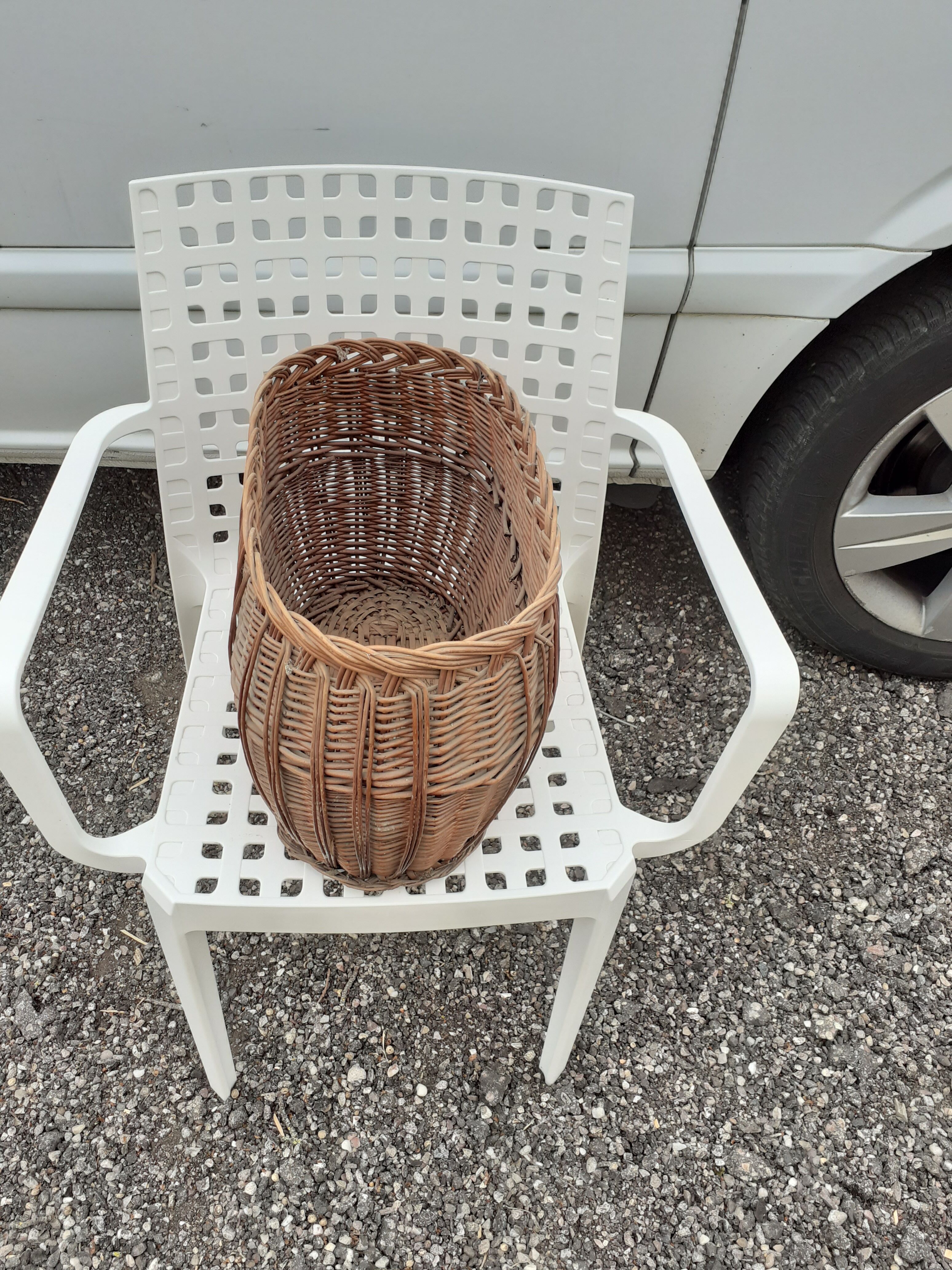 Wicker basket