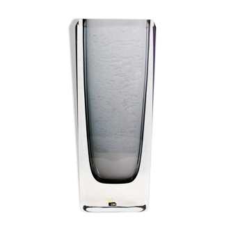 Beautiful Scandinavian vase by Bengt Edenfalk for Skruf