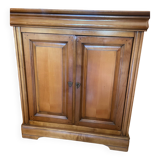 Low cupboard