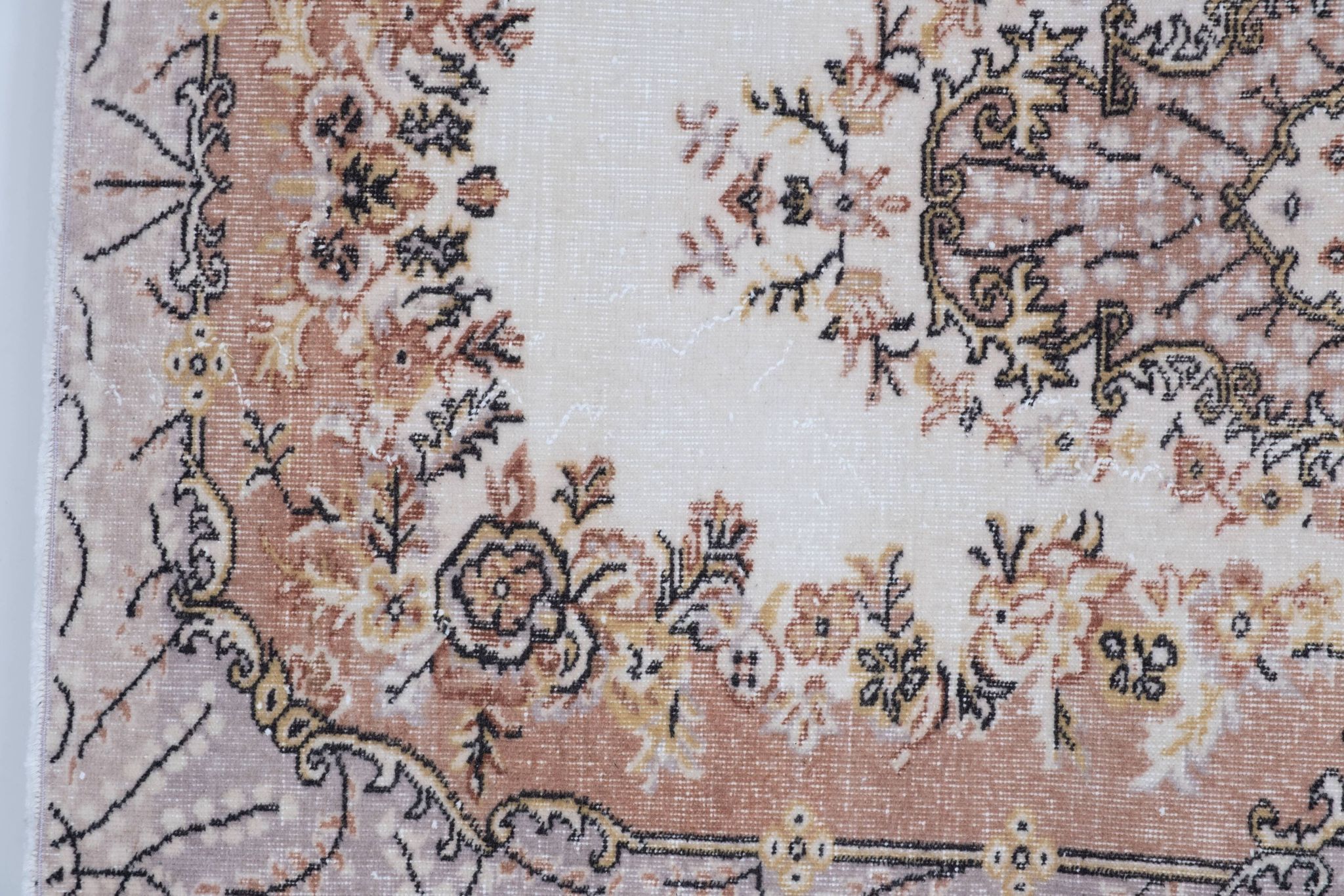 Tapis noué à la main turc vintage 114x207 cm