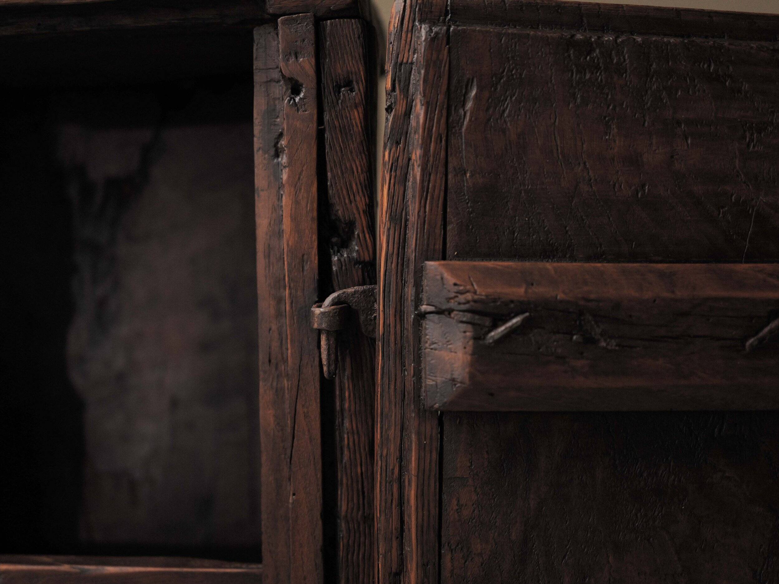 Sculpted furniture from a trunk, Folk art, 19th century