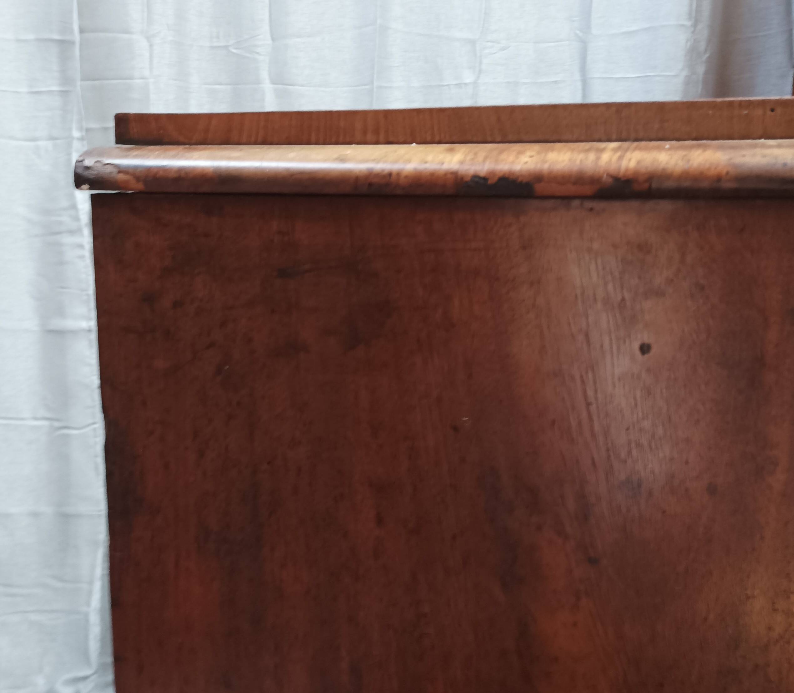Commode Biedermeier en acajou époque 19ème