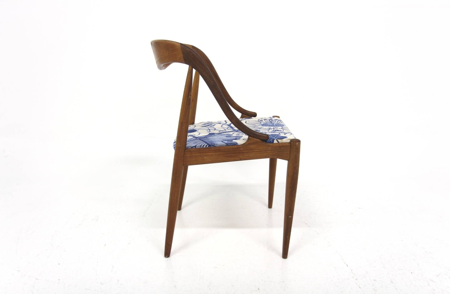 Scandinavian teak chair "Model 16", Johannes Andersen, Denmark, 1960