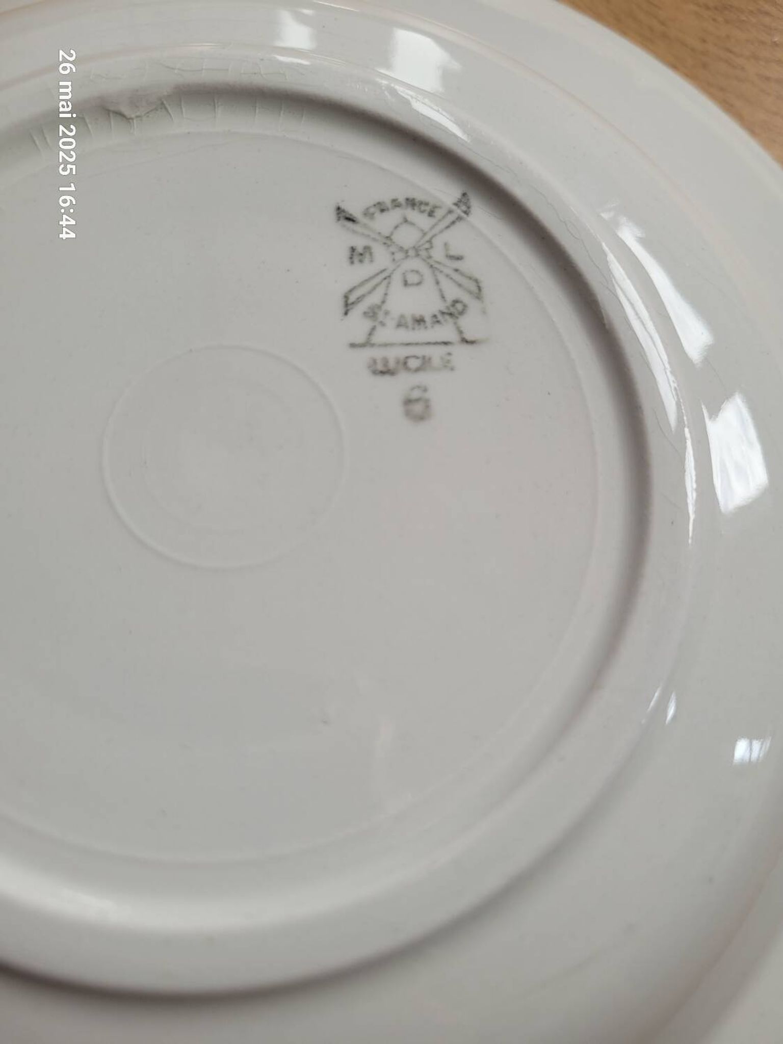 6 Moulin des Loups plates