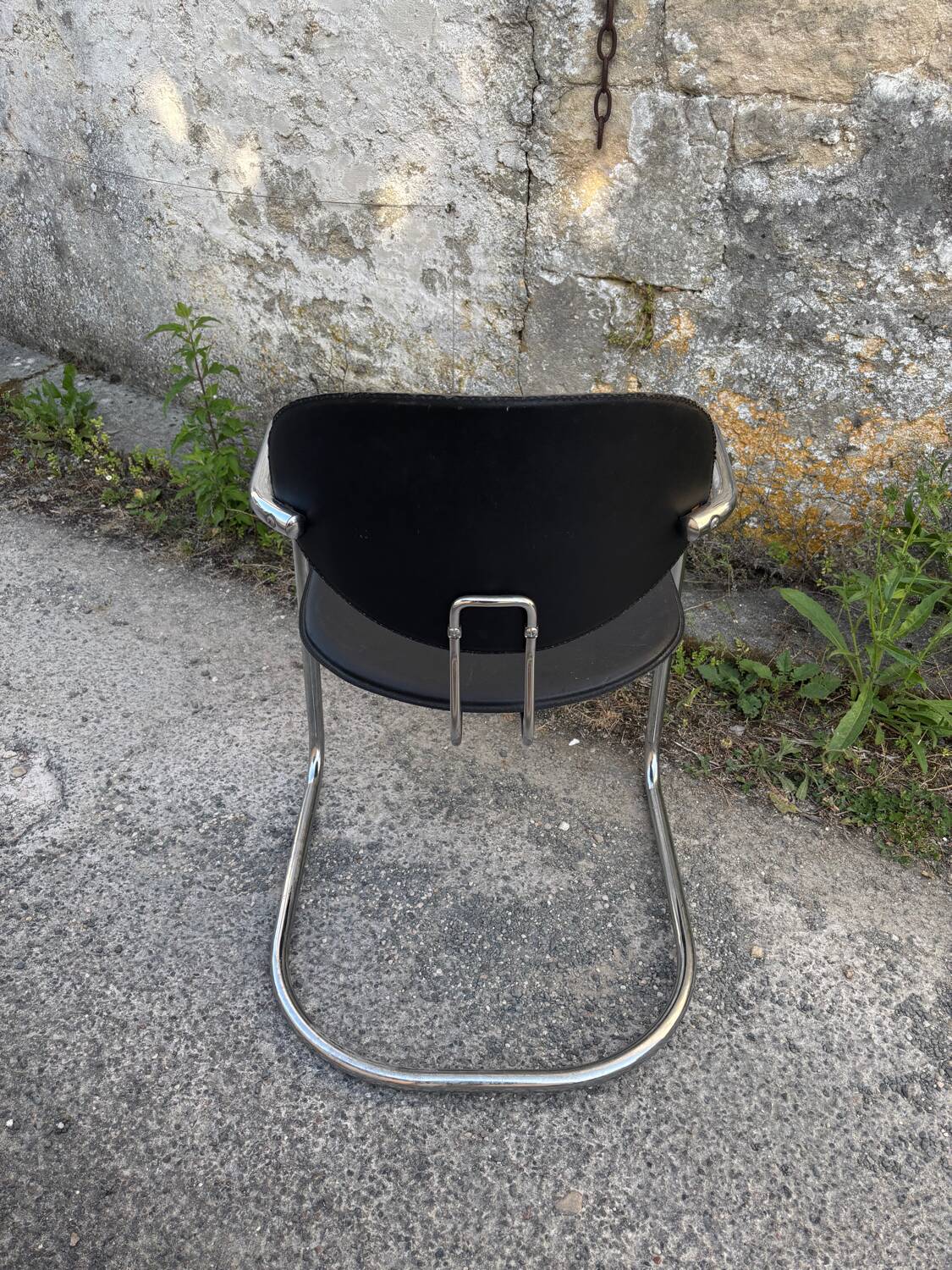 Effezeta armchairs, Italian design from the 70s, in chrome and black leatherette