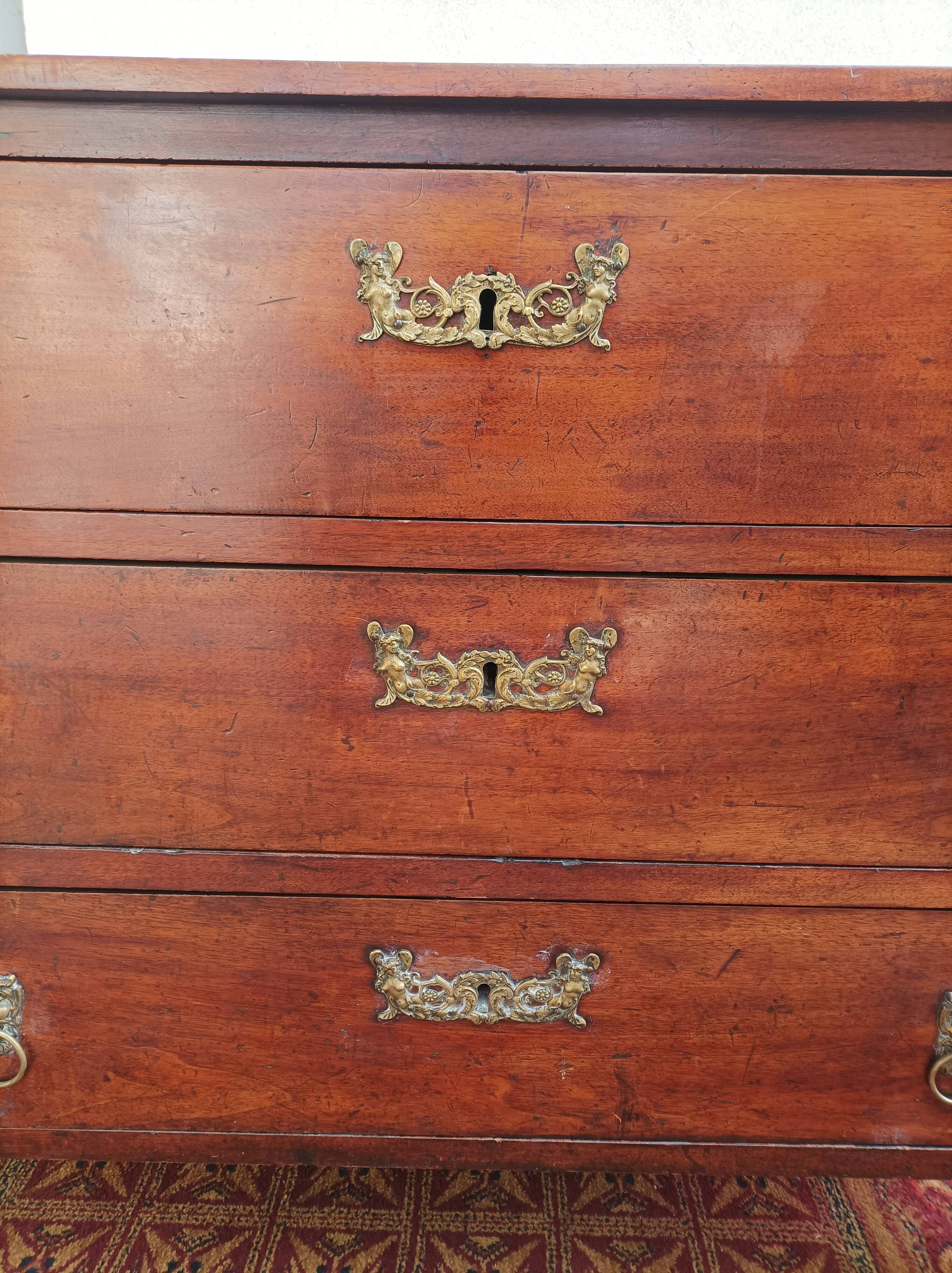 Louis XVI chest of drawers in walnut 18th