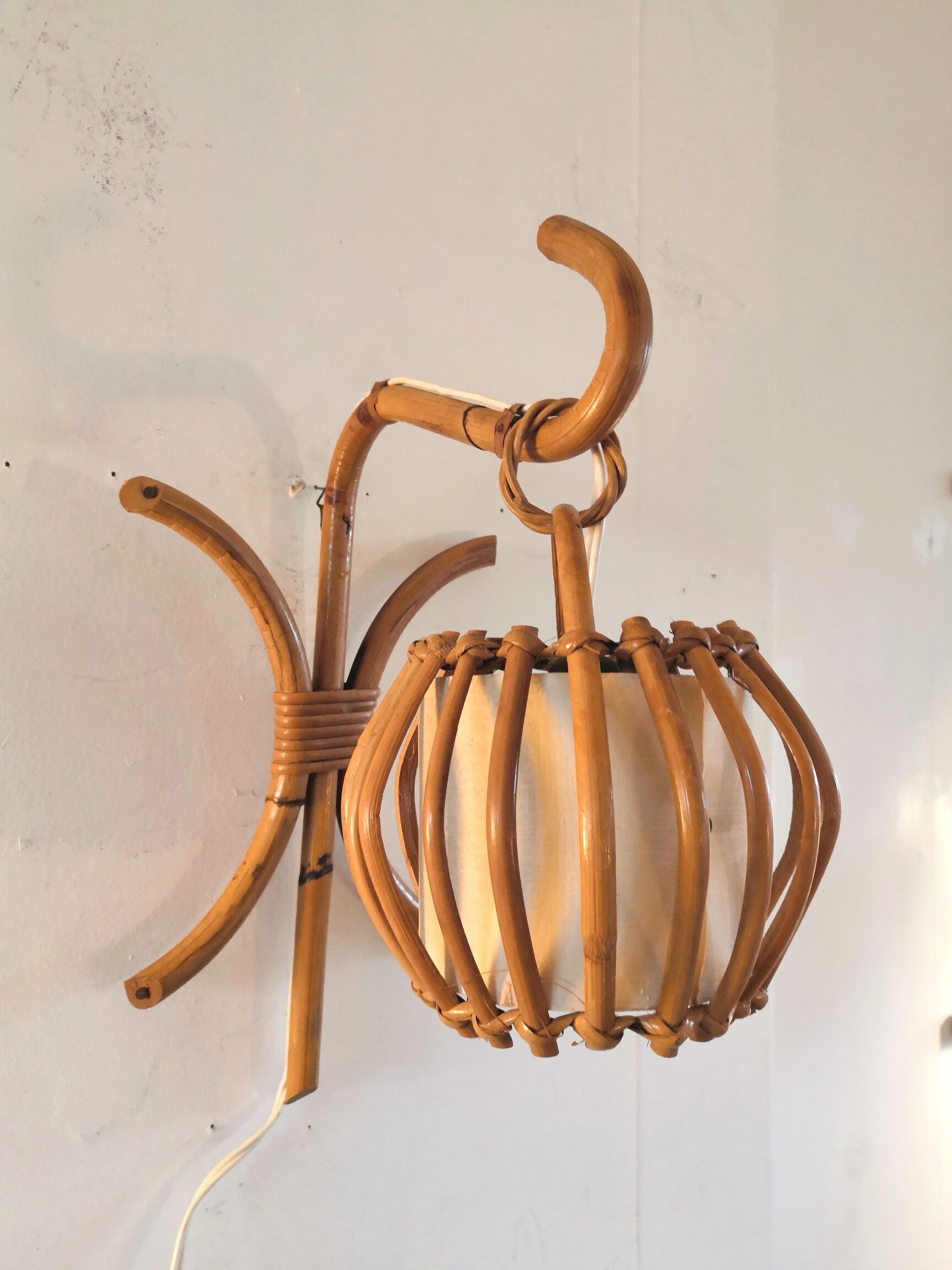 Applique en rotin et bambou années 50