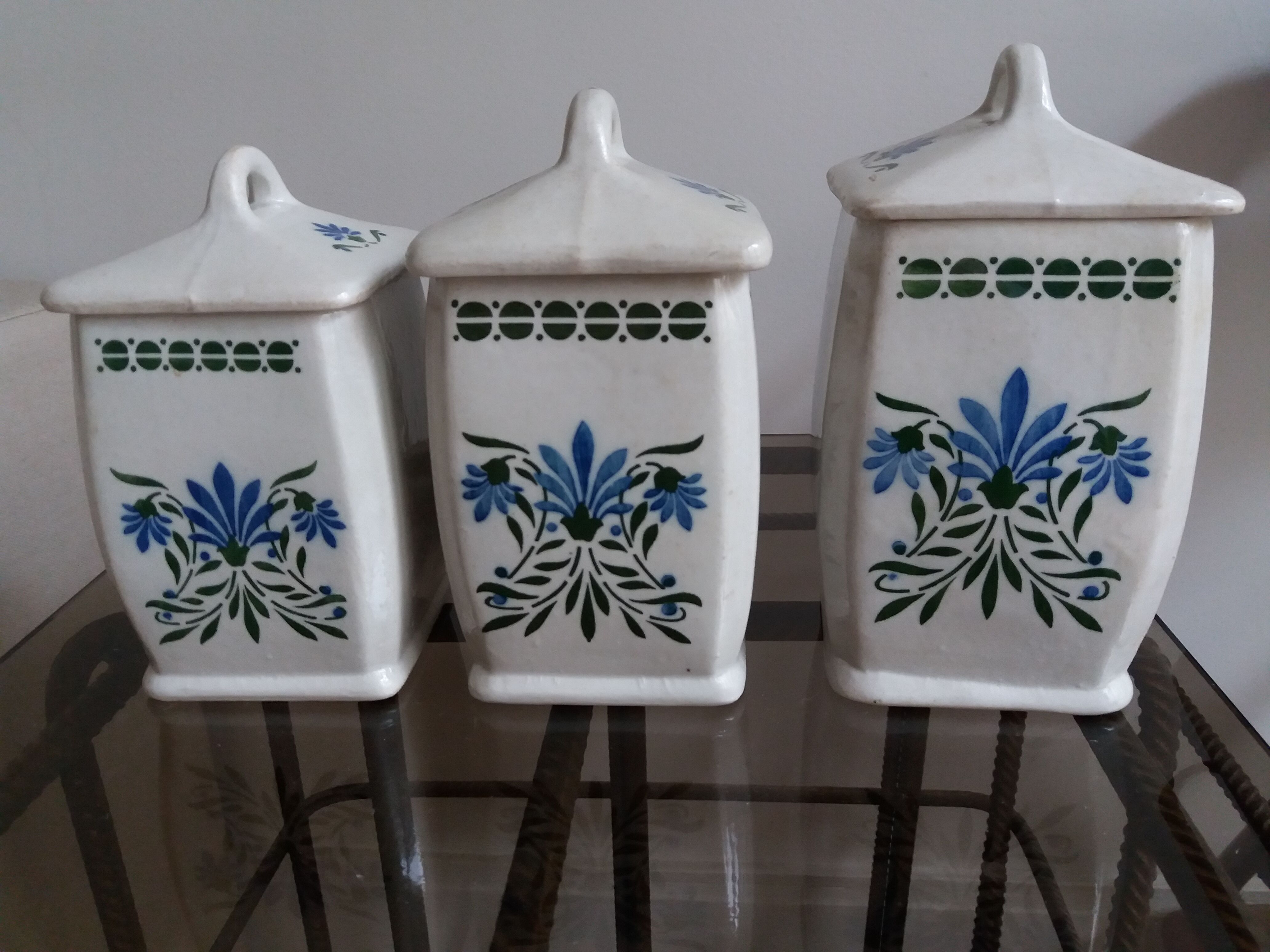 6 spice pots in art nouveau faience