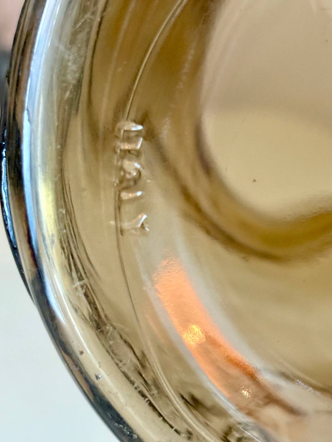 Carafe pichet vintage 1970 verre fumé Italy